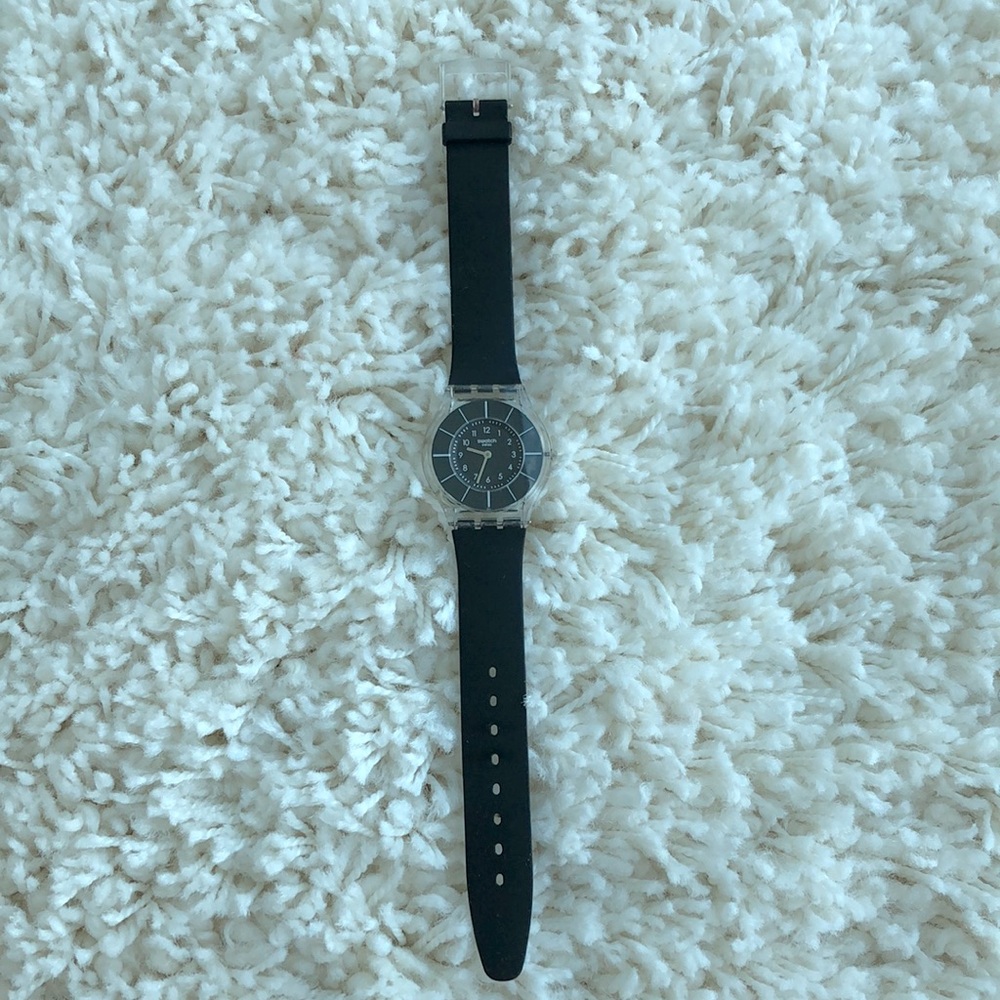 Black Classiness Swatch Watch
